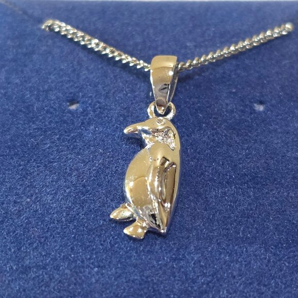Vintage NIB Silver Penguin Pendant Silver Chain Necklace signed EDCO - Picture 7 of 10